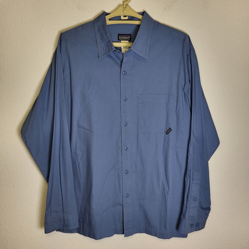 Patagonia Organic Cotton Blue Collar Long Sleeve Button Down Shirt size Medium